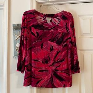 Chicos travelers top in red and bright pink size 2